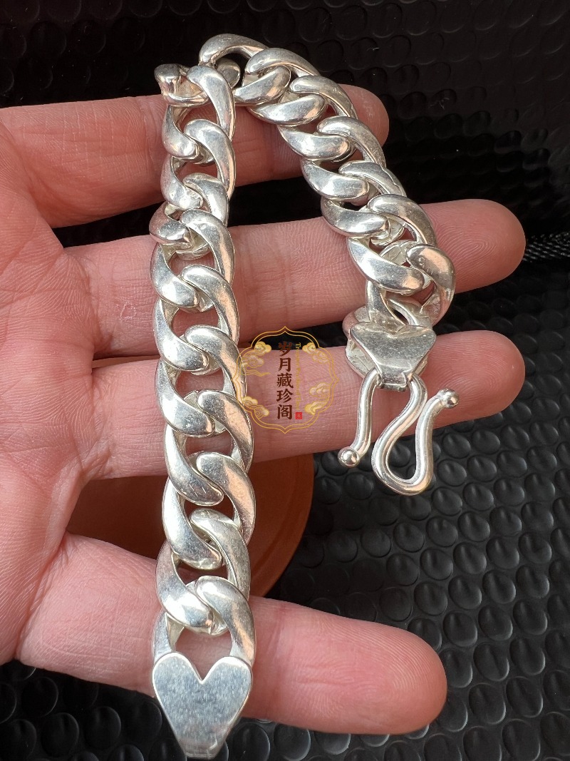 Bracciale Vintage in Argento T - Y2K Ethnic Fashion recensione e prezzo